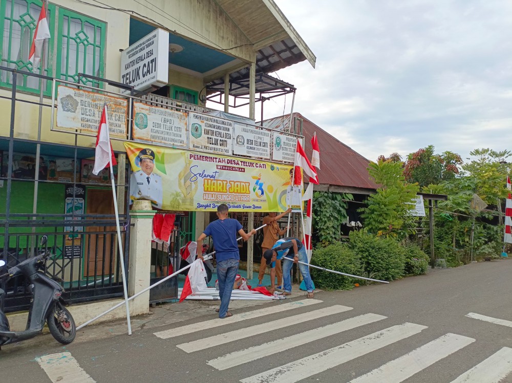 Pemasangan Bendera Hari Jadi Kabupaten